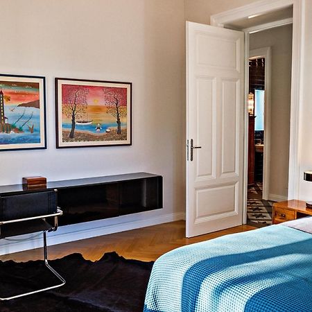Deluxe Beachfront Apartment Klara, Lovran Bagian luar foto