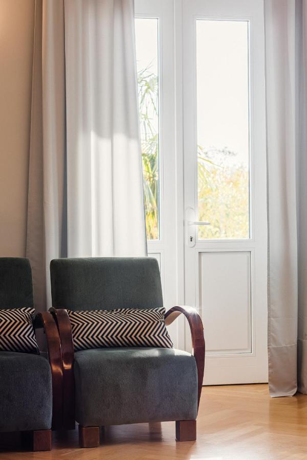 Deluxe Beachfront Apartment Klara, Lovran Bagian luar foto