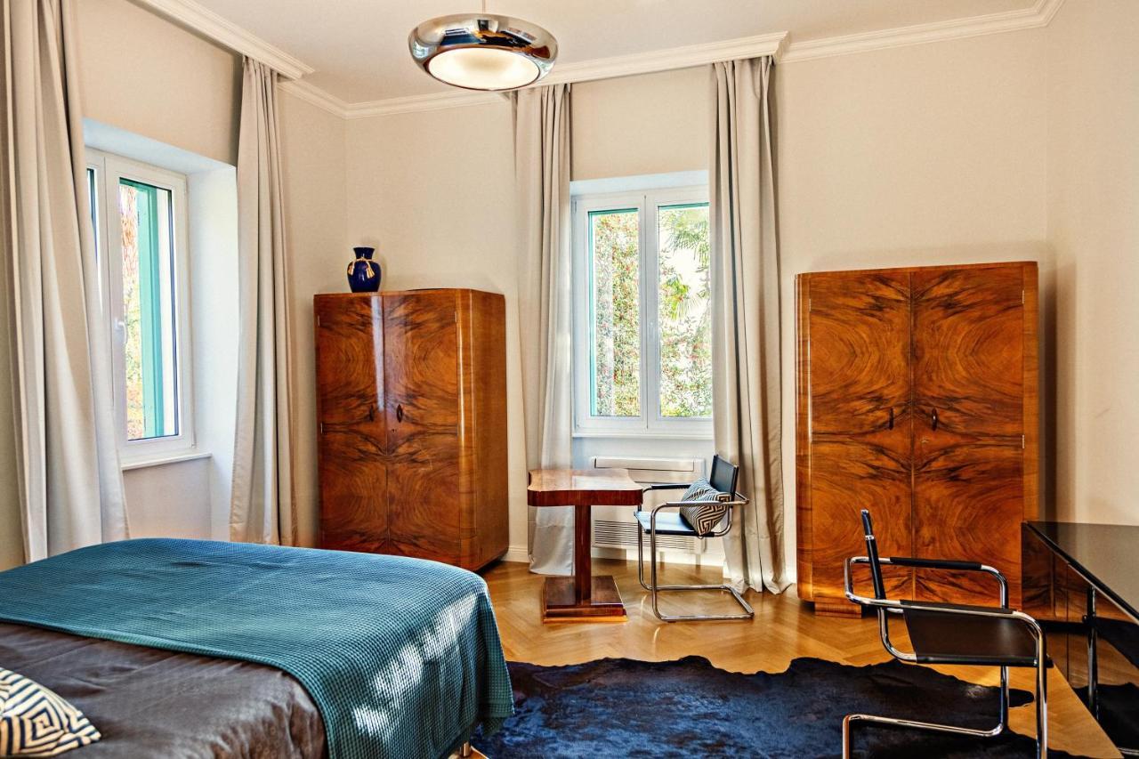 Deluxe Beachfront Apartment Klara, Lovran Bagian luar foto